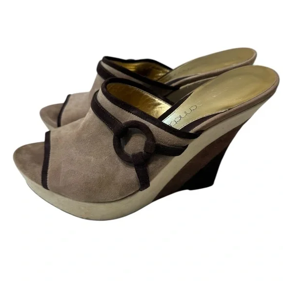 Jessica Bennett Elegant Tan Suede Mules with Dark Brown Trim Size: 10 - Picture 2 of 7
